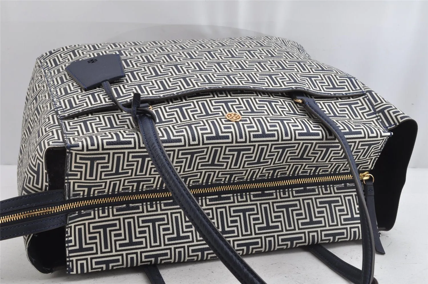Authentic TORY BURCH Geo-T Pattern Shoulder Tote Bag PVC Leather Navy 0908K