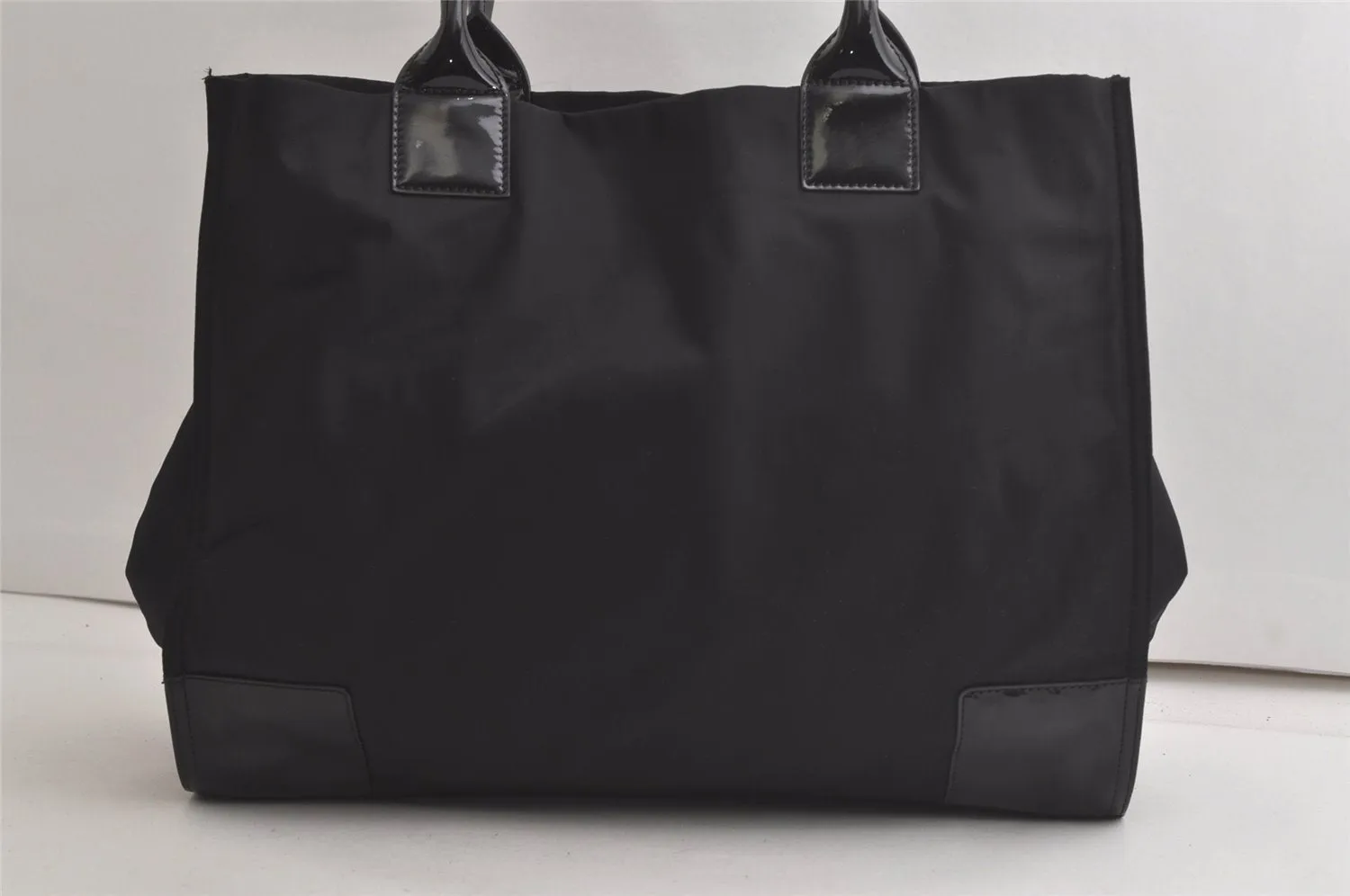 Authentic TORY BURCH Vintage Ella Nylon Enamel Shoulder Tote Bag Black 5926K