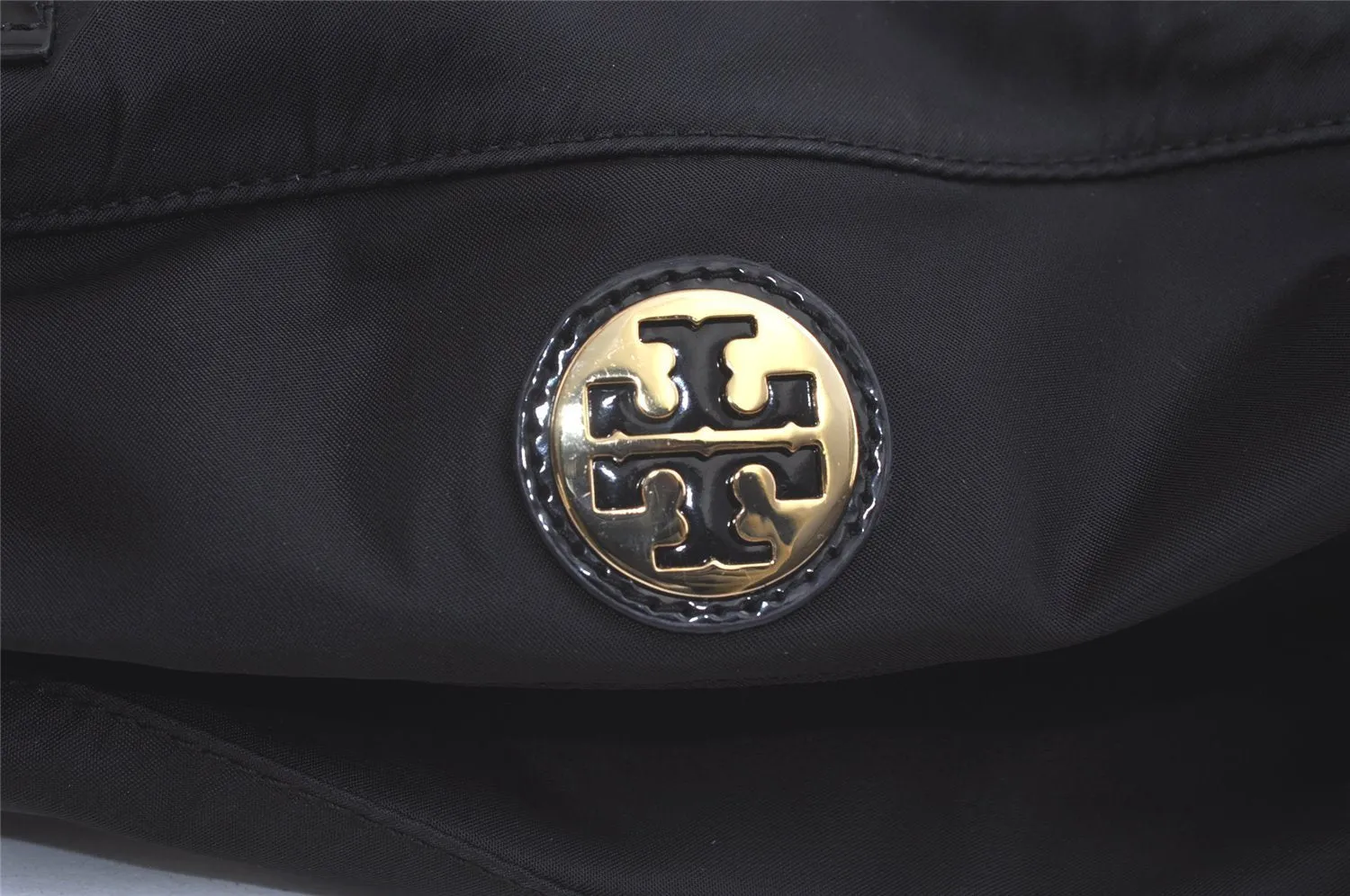 Authentic TORY BURCH Vintage Ella Nylon Enamel Shoulder Tote Bag Black 5926K