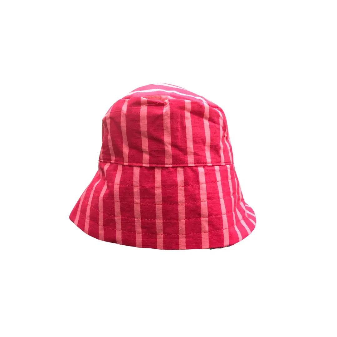 Bobbie Hat in Fucia Stripes