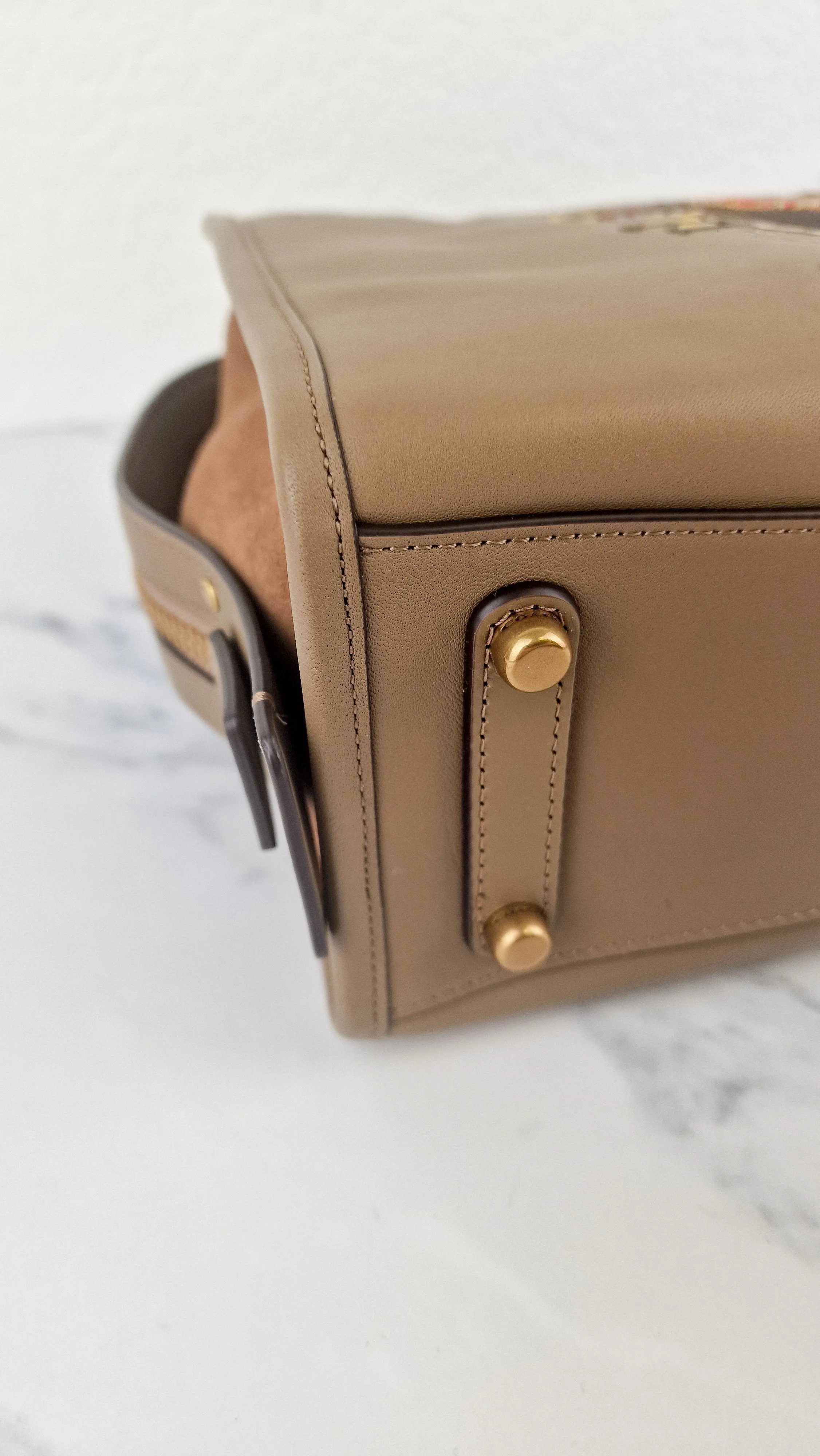 Coach x Jean-Michel Basquiat Rogue 25 Pez Dispenser Dinosaur Bag in Elm Leather & Suede - Handbag Crosbody Shoulder Bag in Taupe Beechwood Coach 6889