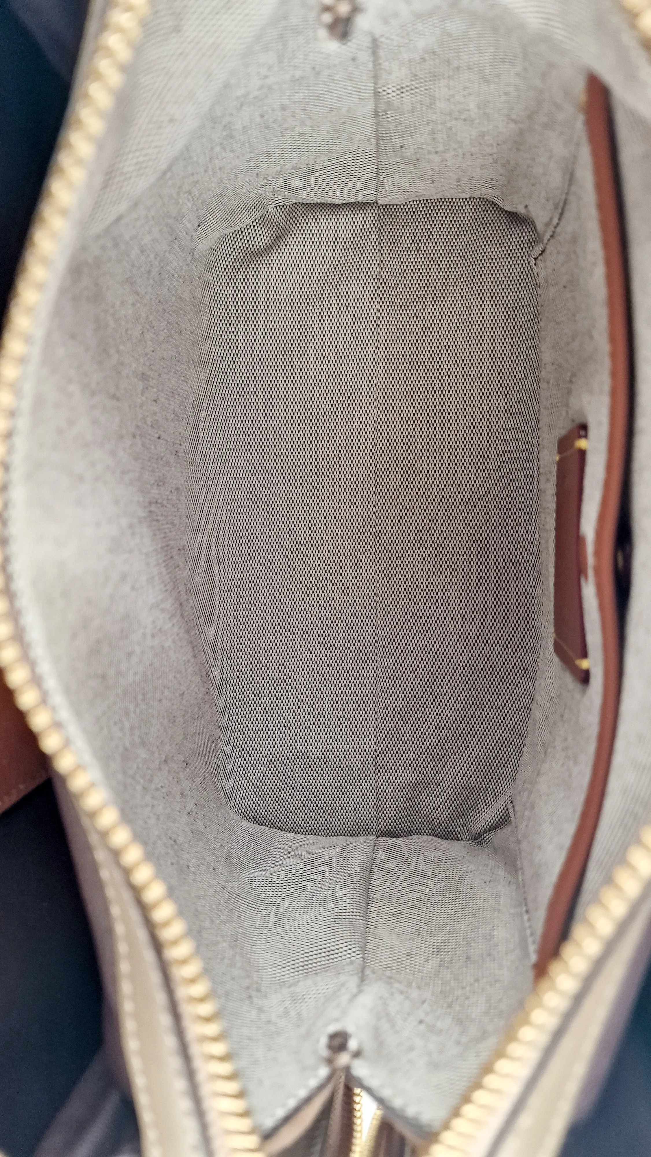 Coach x Jean-Michel Basquiat Rogue 25 Pez Dispenser Dinosaur Bag in Elm Leather & Suede - Handbag Crosbody Shoulder Bag in Taupe Beechwood Coach 6889
