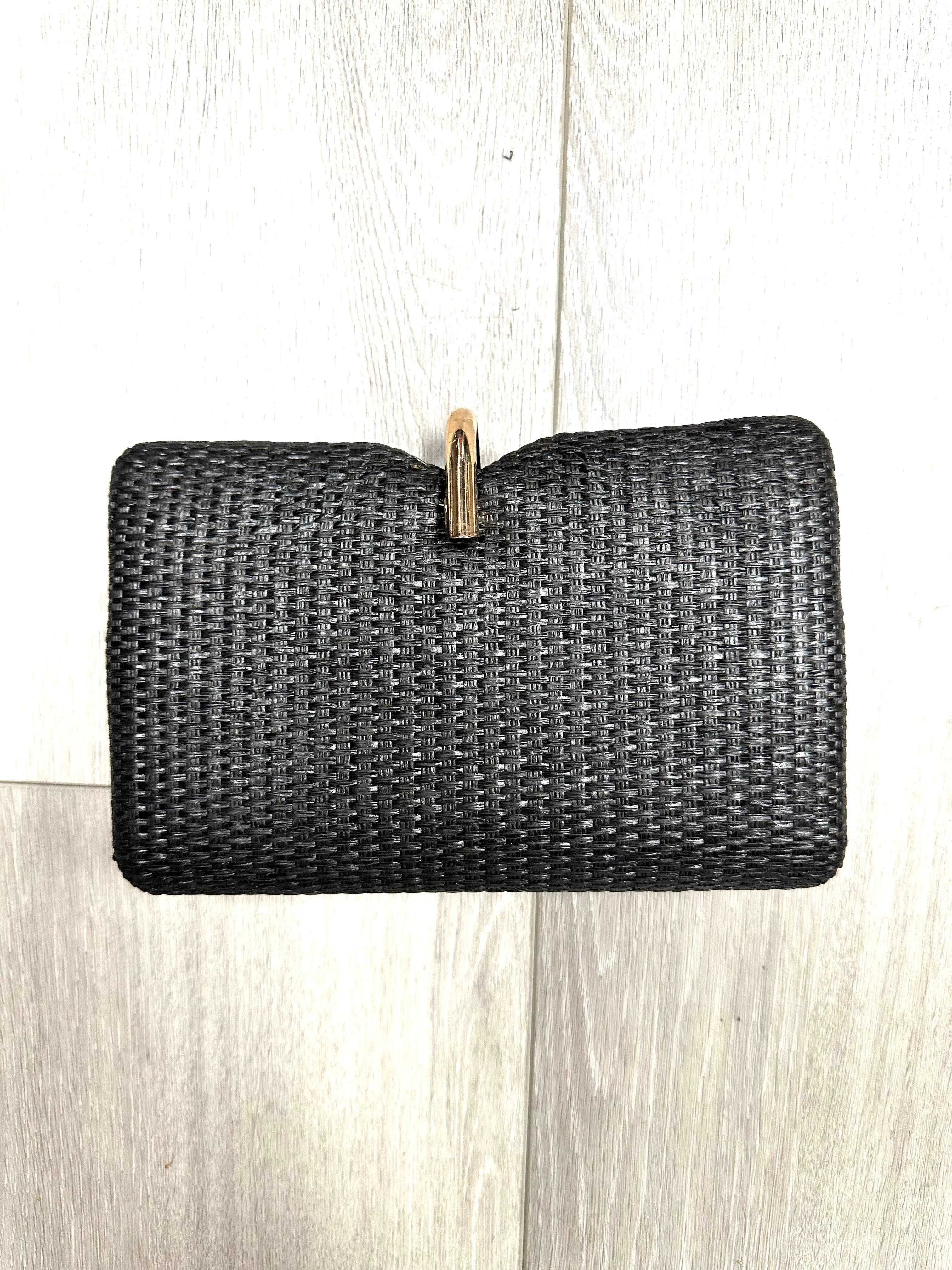 Elegant Straw Clutch Bag
