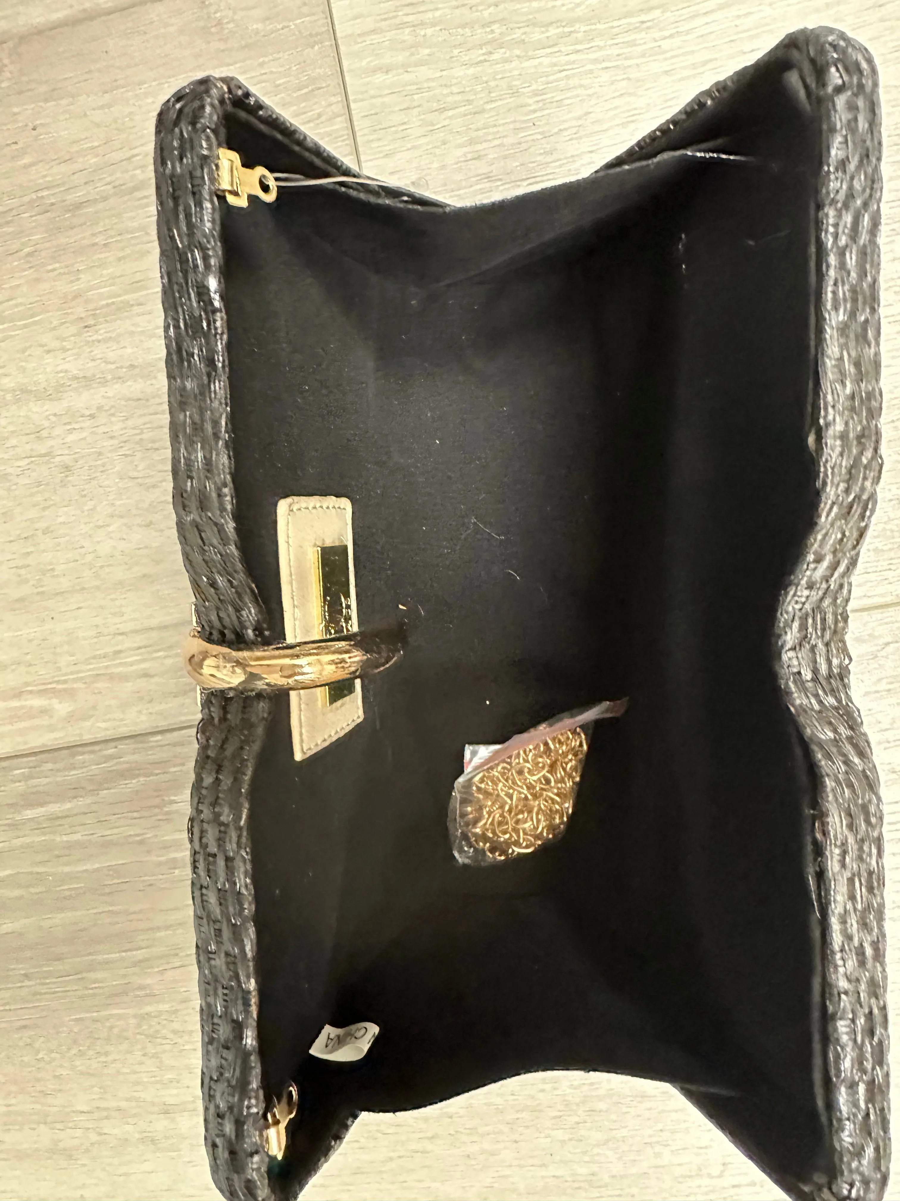 Elegant Straw Clutch Bag