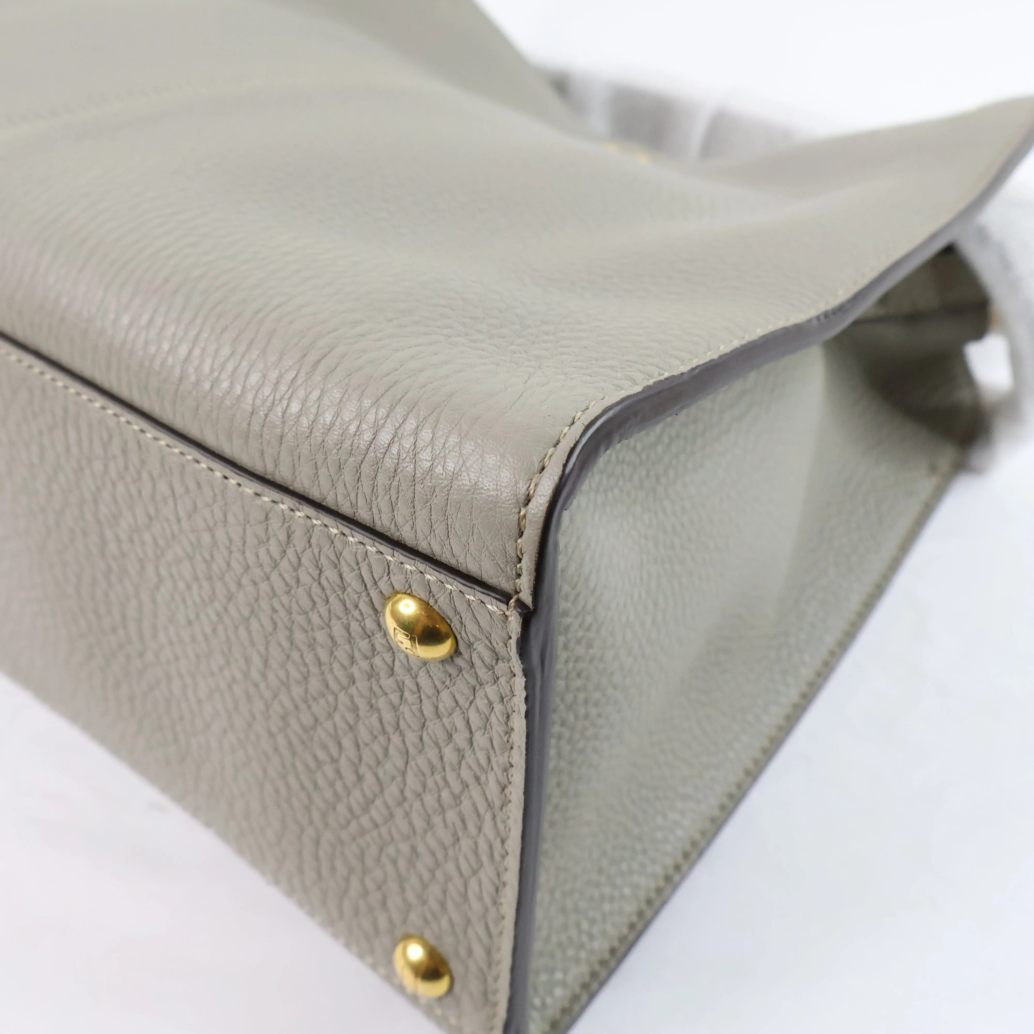Fendi Peekaboo Medium X-Lite Taupe