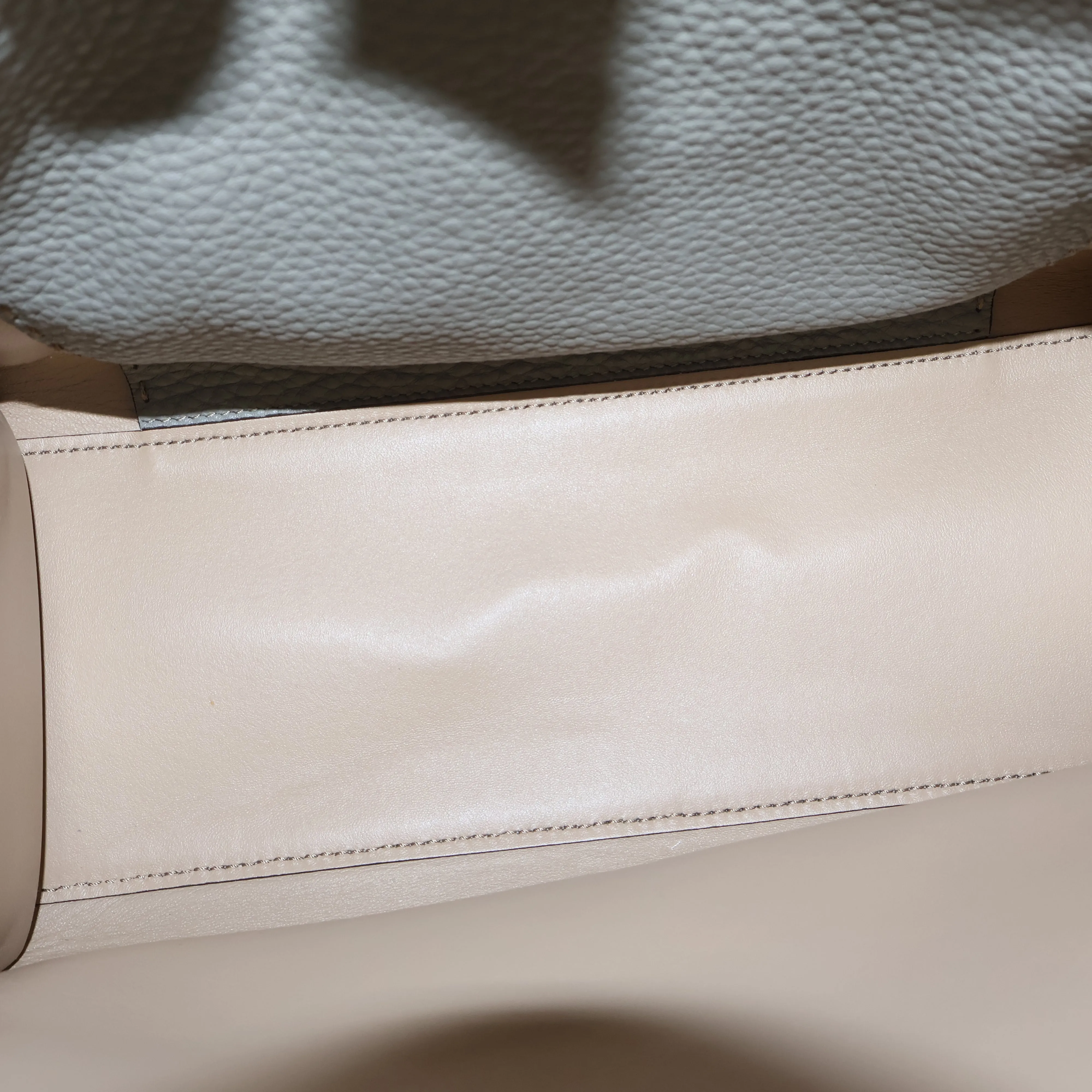 Fendi Peekaboo Medium X-Lite Taupe