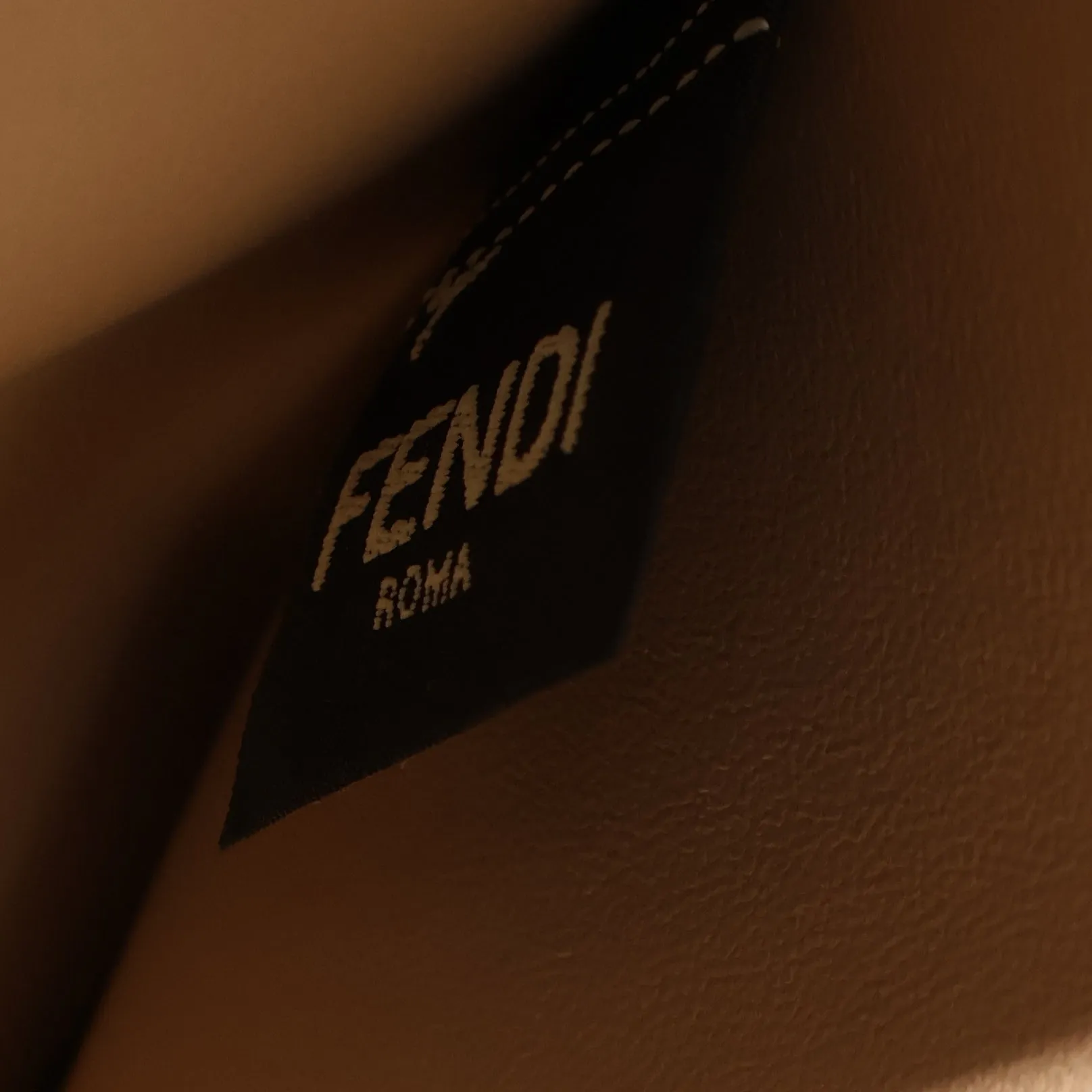 Fendi Peekaboo Medium X-Lite Taupe