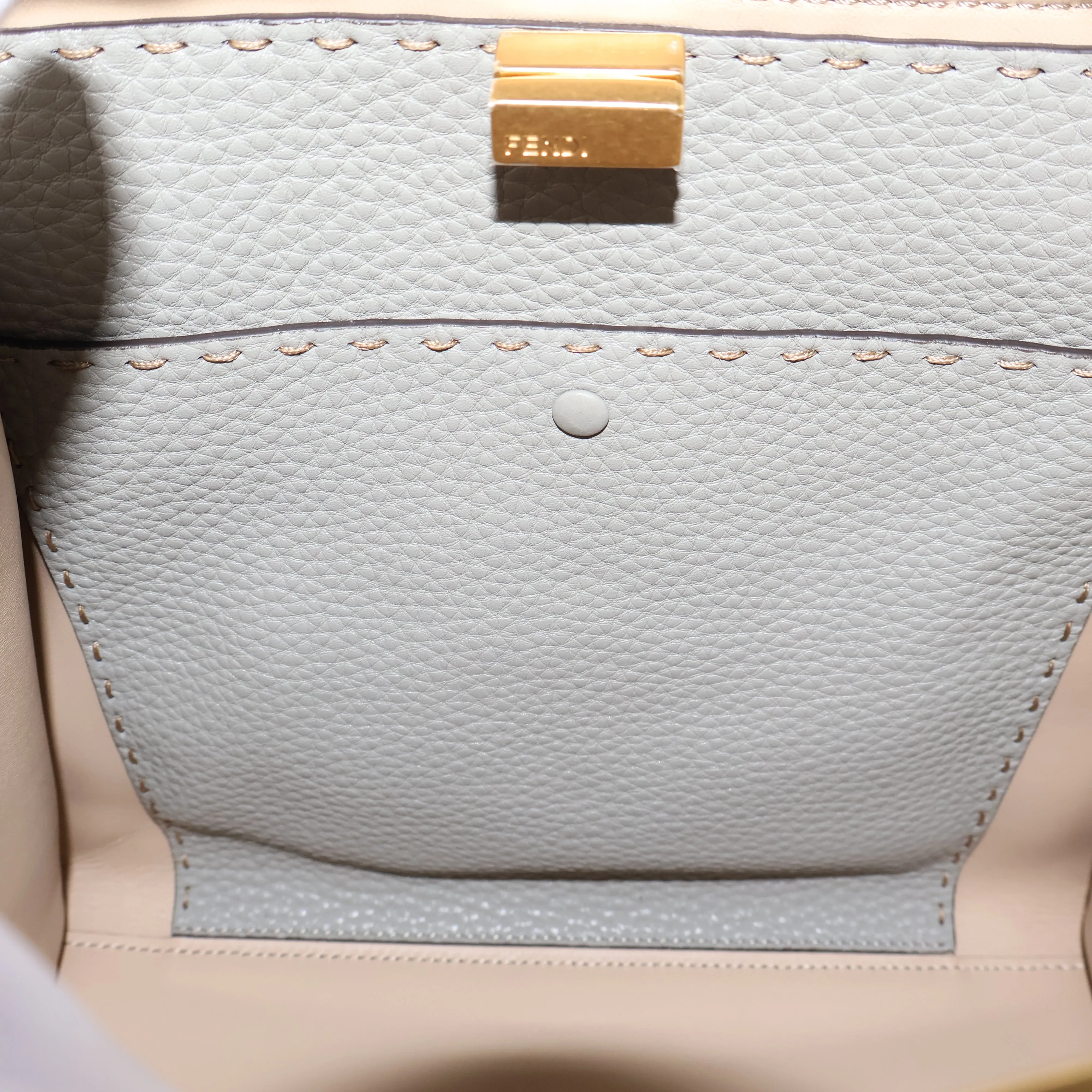 Fendi Peekaboo Medium X-Lite Taupe