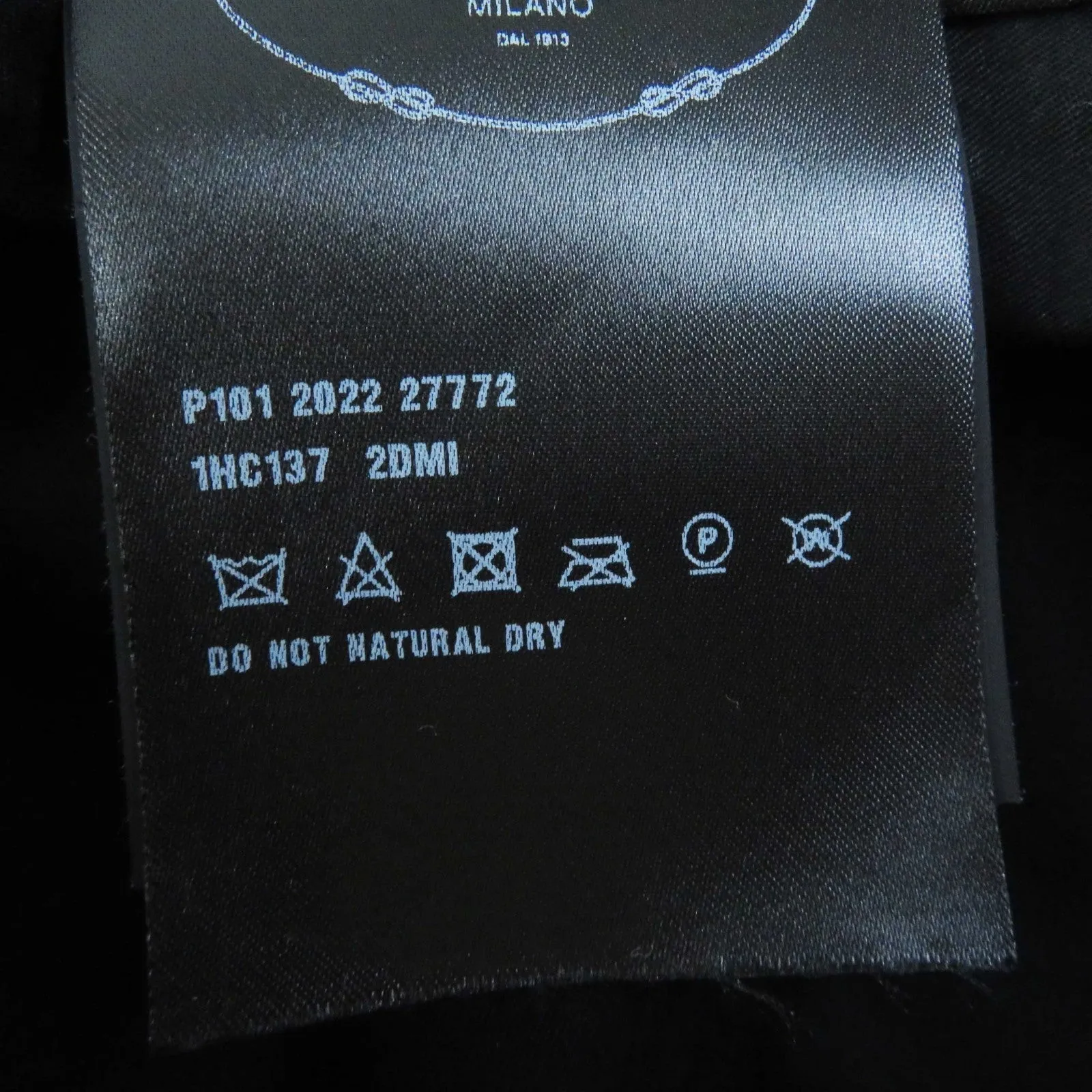 PRADA hat 1HC137 recycled polyamide black RE-NYLON