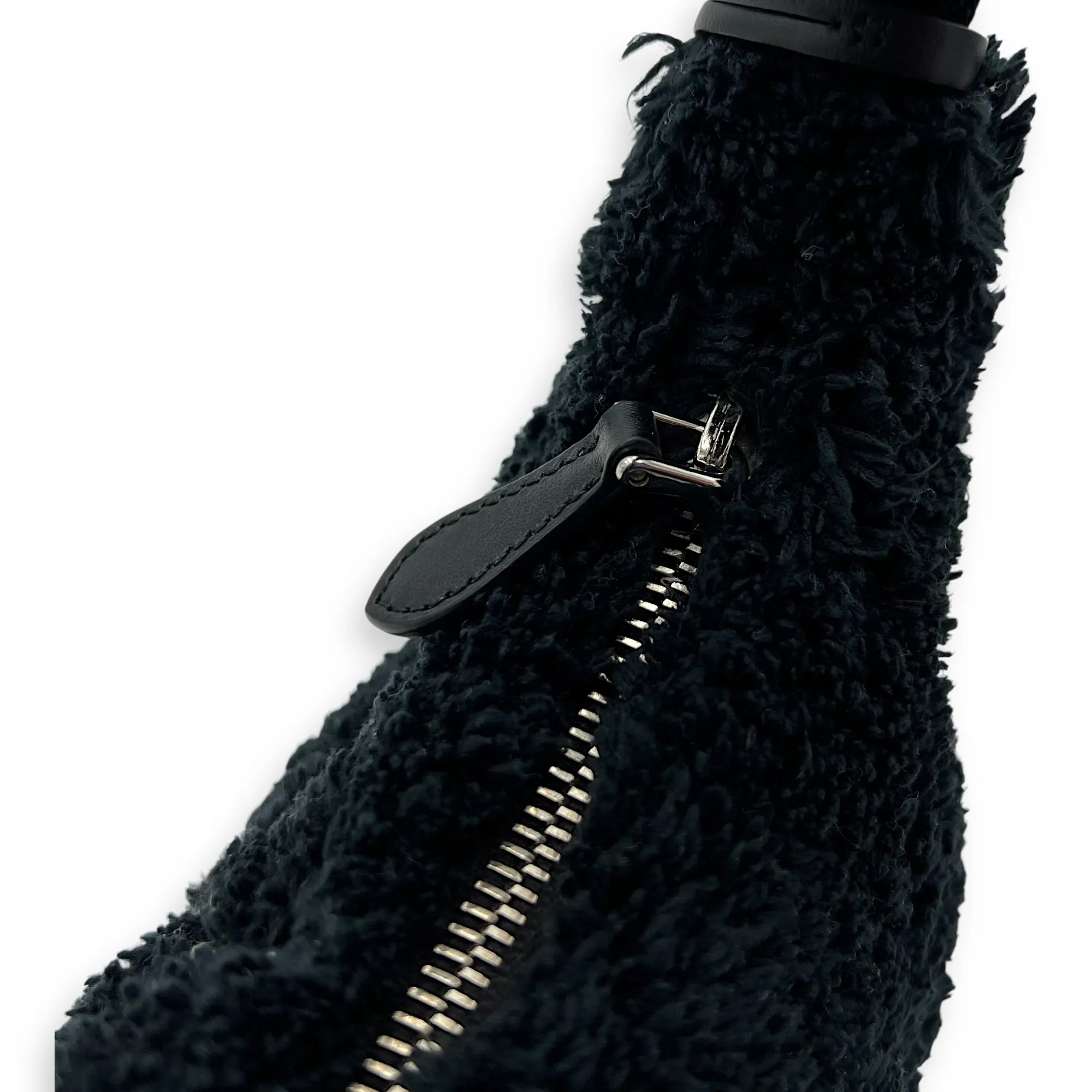 Re-Edition 2000 Black Shoulder Bag in Terry, Silver hardware