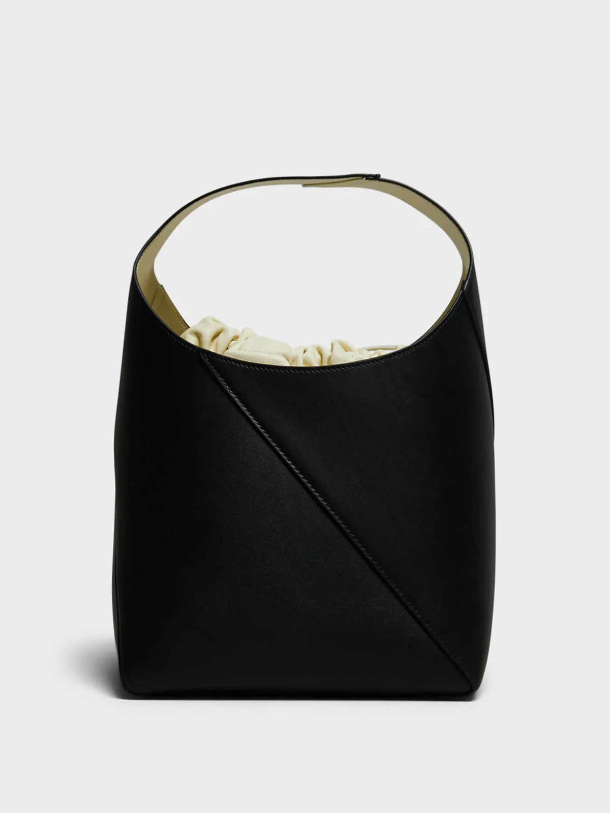 Vertigo Bucket Bag in Black